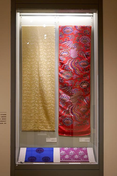 时隔70年再现百余民间美术工艺品齐聚清华